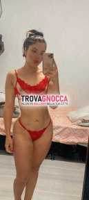sono ragazza estremamente sexy pronta soddisfare ogni tuo desiderio e rendere questo incontro più piacevole possibile. mia passione sesso è intensa non vedo l'ora incontrarti.