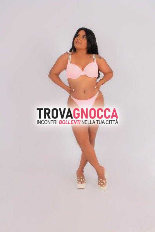 🔥new new splendida ninfomana vagina calda🔥 stretta e profumata vera porcellina e sensuale amante