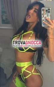 ⛔️nuova entrata⛔️ ❌raggiungo e ricevo ✨🍑💦piccola🧸emma🎀lato b passione incandescente✅body e altri giochi💦😈💋🔥tutta te.🍒69 leccami si deve ⛔️nuova entrata⛔️ ❌raggiungo e ricevo ✨🍑💦piccola🧸emma🎀lato b passione incandescente✅body e altri giochi💦😈💋🔥tutta te.🍒69 leccami si deve