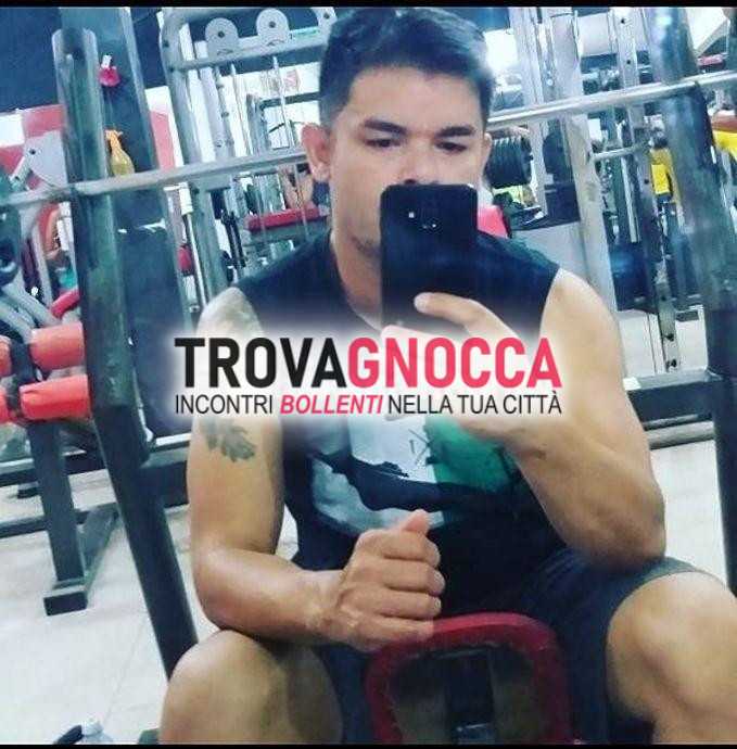 bello ragazzo dotato cerca un'anima generosa nella zona mantova condividere momenti unici e indimenticabili.