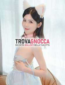 nuova ragazza orientale piccolina zoccoletta adoro essere rivestita sorsi dolci 🍭con mia calda bocca ed essere 🍭leccata 👅fino soddisfare tutte mie fantasie. nuova ragazza orientale piccolina zoccoletta adoro essere rivestita sorsi dolci 🍭con mia calda bocca ed essere 🍭leccata 👅fino soddisfare tutte mie fantasie.