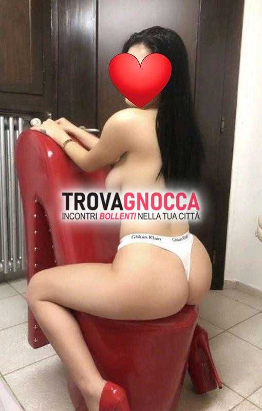 stanco immagini ingannevoli stanco incontrare persone che non corrispondono quanto mostrato sono qui io elena solo pochi giorni città❤️