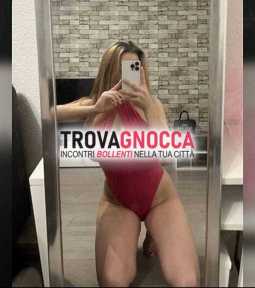 larisa…offre vasta gamma massaggi…in ambiente confortevole e climatizzato.