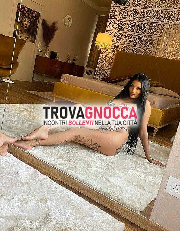 ricevo e ❄️raggiungo ❤️❄️novita assoluta.❄️24 anni 🥰❄️travolgente ❤️dolcissima ma ❤️😘❤️molto ❤️porca. ❤️una ❄️bocca ❤️fuoco❤️ e vagina super