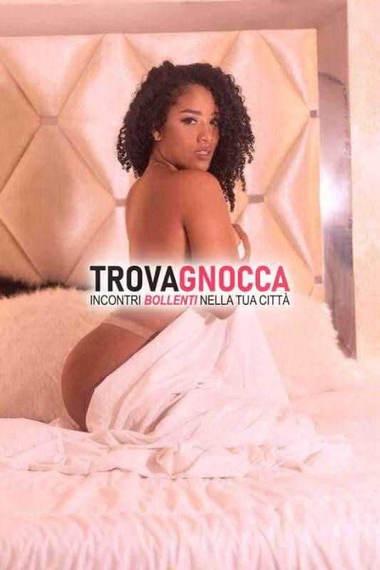 pamela 💘lanciano 💘 estetica incantevole e sensuale pronta far ti assaporare tuo sogno piu proibito. lasciati conquistare dalla regina pompino un’esperienza indimenticabile senza fretta
