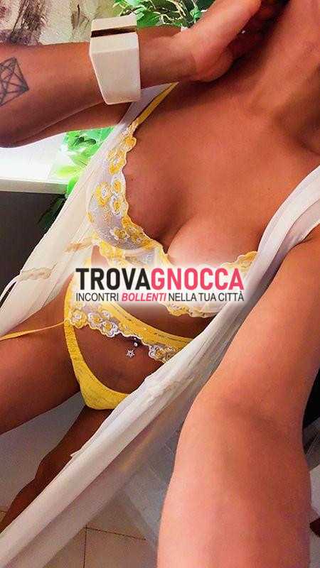 🍓la piccola yara leone È ninfomane appassionata momenti intensi🍓