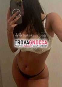 primissima volta 🍒bellissima moretina🍒 molto disponibile farti vivere un'esperienza piacevole tuttooo 