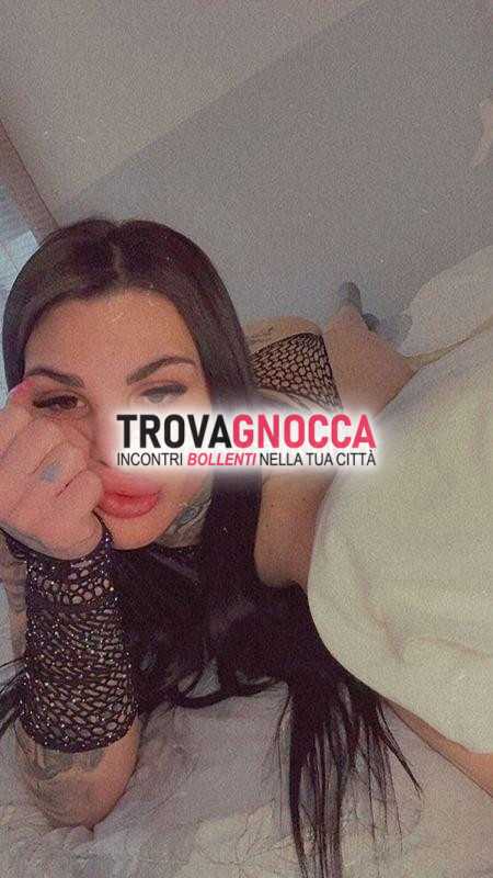 a gianturco appena arrivata napoletana nuova nella zona ospito o raggiungo simona 🔥🐷 gola profonda👅💧 sempre attiva🍌 ma anche passiva🍓 calda e vogliosa completamente t