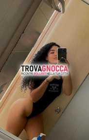 ragazza latina🍓 giovanissima e sensuale ti aspetta approfittate momento intenso '69' e massaggi rivitalizzanti. completa venuta libera e pronta soddisfare ogni fantasia 🍑👅