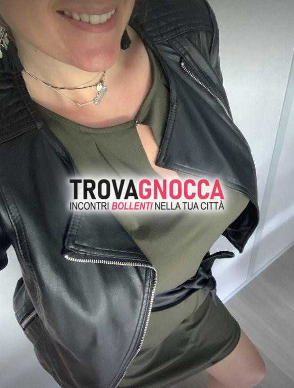 nicole disponibile massaggi sensuali corpo nudo fino alle 18.00