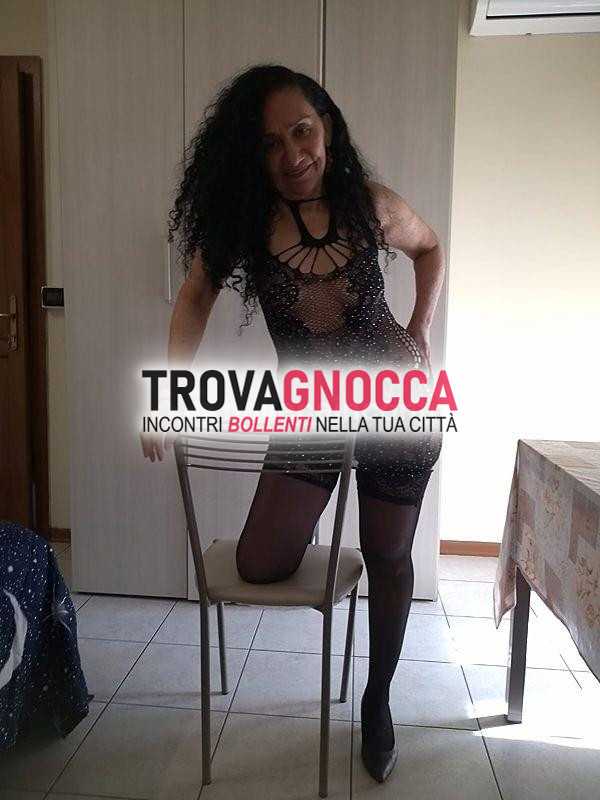 donna matura sempre vogliosa anny cerca incontri rilassanti e senza fretta.