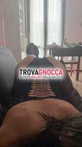 bisex 24enne arrapata
