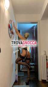anna —— bionda 👱‍♀️ grosso desiderio c …. preliminari super eccitanti