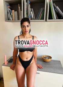 ‼️attenzione solo pochi giorni carmen reale 💯 È completamente disponibile anche compagnia un'amica 🔥😋 ‼️attenzione solo pochi giorni carmen reale 💯 È completamente disponibile anche compagnia un'amica 🔥😋