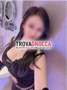 💋💋ragazza orientale 23 ani arrivata bellissima ragazza mia lingua ti faro impazzire mia vagina 💋