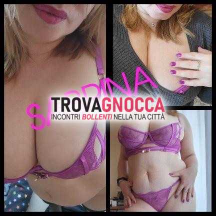 sabrina calda ed erotica solo momenti piccanti videochiamata.