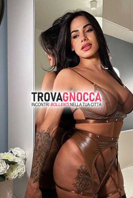 appena arrivata deborah È qui sua prima volta assoluta❤️ 🍆 foto vere e reali 💯 non perdertela delizia 🥵 assoluta approfitta ora ambiente riservato e pulito È garantito