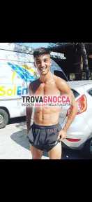 cerco compagna o partner coccolare durante vacanze🔥☀️🥒🌊