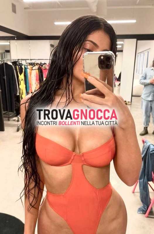 🌸novità eccomi studentessa 👩‍🎓 italo_valenciana 🇪🇸 adoró fare tutto calma ☺️