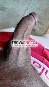 ragazzo nero cerca coppia oppure donna anche solo lei. non sono interessato gay o tranx grazie.