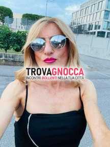 trav femminile elegante e provocante desidera incontrare…