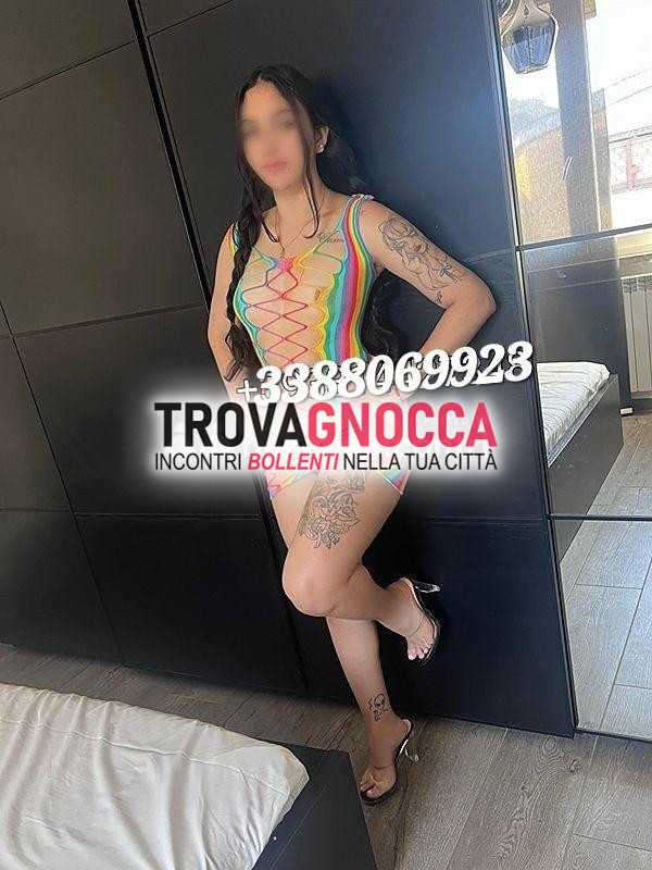 gÉnesis 💥a magli maglie top bella ragazza giovane latina 24 anni molto calda e foto 100 reali 🔥