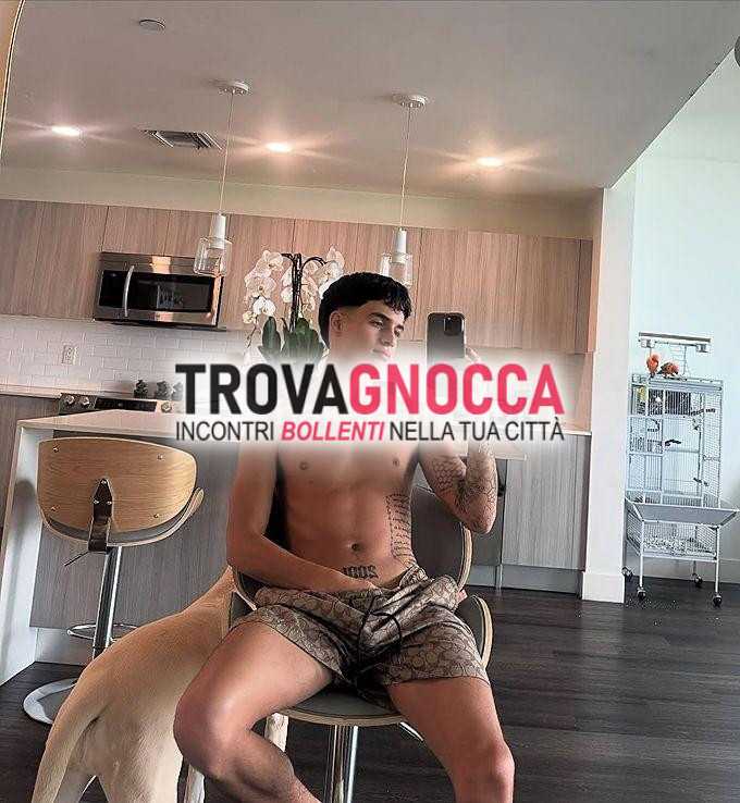 massaggiatore 🔥🍑 attivo xl ragazzo giovane 26 anni bell toreto caldo 🥵 e sensuale momenti piccanti 📞