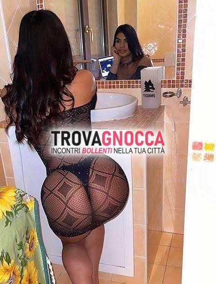 🔥💋 lary trans bomba sexy martina franca 💣😍 
26 anni piacere sia attiva che passiva 🍑👠💋