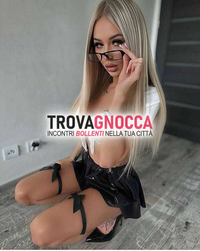 scopri novitÀ studentessa te. foto reali e appassionanti