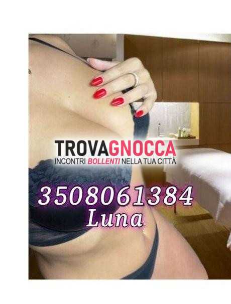 a saviano ❤️luna❤️ lasciati avvolgere piacere più intenso.iniziamo massaggio raffinato 😘 lasciati incantare dalle mie forme.per epilogo favola.