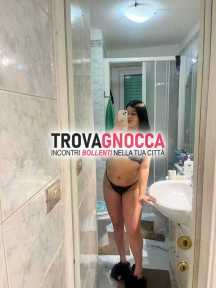 new arrivo viale tibaldi♥️ salome bomba sexi bambola. veri snella passionale vagina calda. stretta sfondami. pulita e profumata 🌬️🫧😋💖😘❤️😘.