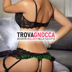 massaggiatrice ti invita un'ora puro piacere e distensione contesto privato oli caldi melodie avvolgenti e aromi incenso. prova tocco massaggio tantra. contattami solo whatsapp
