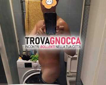 affascinante bel ragazzo italiano disponibile massaggi molto rilassanti. e momenti puro relax
