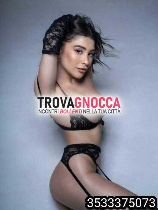 in tour matera sono dolce fantasia bella rimanere estasiati. vieni guardare mie foto e se desideri assaporare magia mio corpo diventerai mio giocattolo preferito
