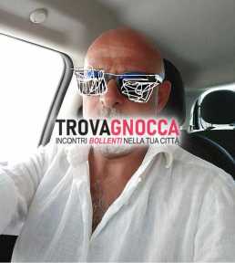 tornato disponibile uomo elegante e distinto cerco coppie e donne singole. sono particolarmente interessato chi ha oltre 50 anni. evitate contattarmi se non siete seri. solo messaggi wazzap.