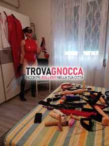 sesto mistress professionista strapon scat pioggia .