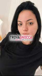 ciao tutti ho 19 anni cerco nuove esperienze rose solo italiani schiavi lecca piedi strappon orale e sesso no lato b