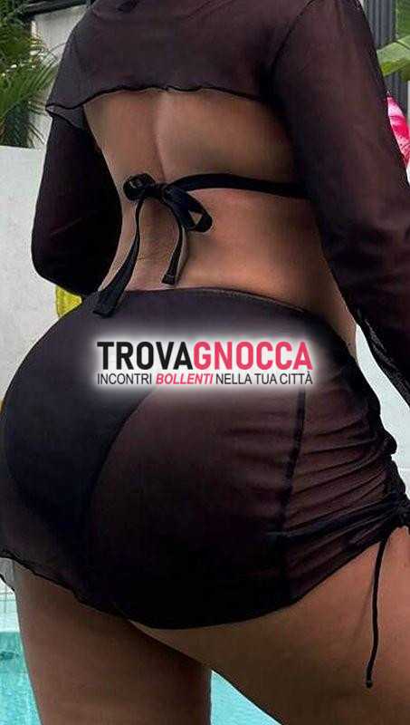 meravigliosa curvy italiana tua disposizione