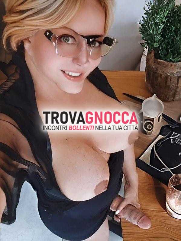 a bari tempo limitato priscilla transessuale ✨affascinante modella👠seducente e decisamente maliziosa💋ambiente rifinito e confortevole