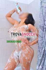 voghera - roxana dolcissima e affascinante bella porcelina È pronta offrirti preliminari urlo. lasciati sedurre dalla sua bocca focosa e dalla sua patatina vogliosa