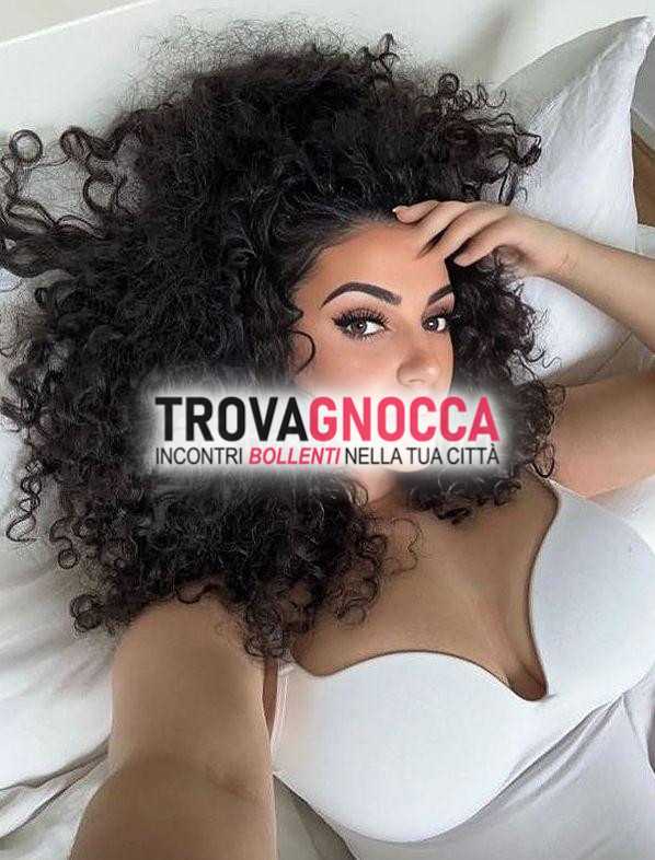 nuova e sensuale francesca italiana 22 anni è appena arrivata città sua prima volta. prepara incontro indimenticabile