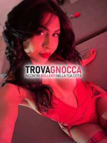 amanda💋💄 è ragazza straordinaria dolce 🍭 e sexy 🫦 capace essere sia attiva che passiva 🥵 modo estremamente passionale.💄💋🤭🍑🍆