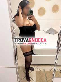 samira 🔥🔥😍 🏃‍♀️immagini 💯autentiche 📷💦 vulva deliziosa assaporare 👅 tecnica seducente e 🦻 incredibilmente 👠 seducente👙 ❮❯