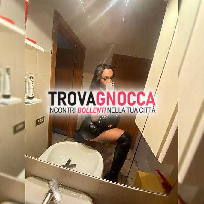 attenzione ⛔️ potra transessuale porcellina 😱😱😱😱 splendida ragazza transessuale tatuaggi mozzafiato vera troia che sa divertirsi