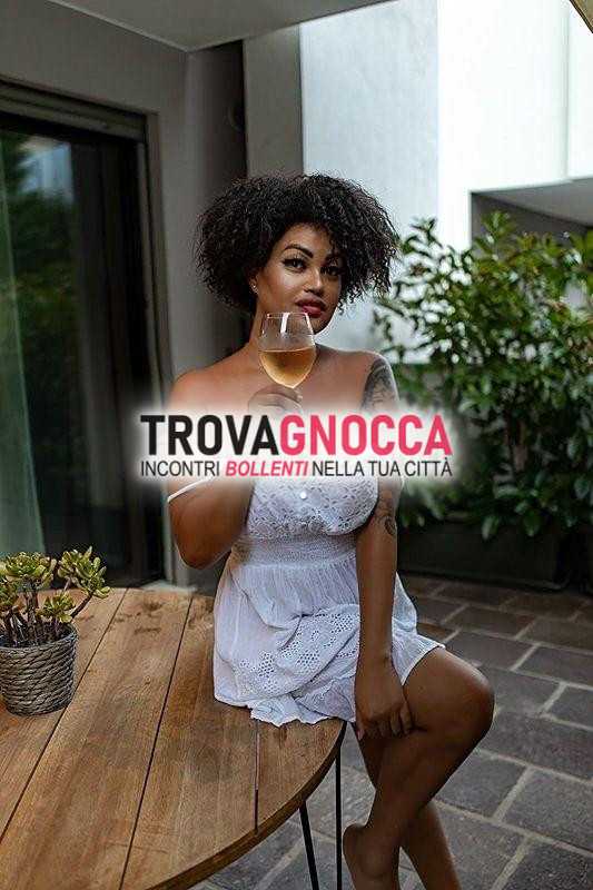 ogni incontro vivo passione travolgente e un'intensa connessione emotiva🐷🐷🐷