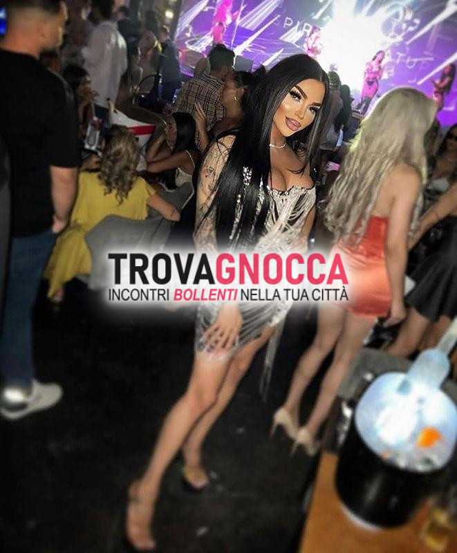 in ambiente climatizzato 🤩 jessica top transessuale italiana 💯🇮🇹 se hai dubbi posso mandare video conferma sono disponibile anche videochiamata hot e sex chat 💦❤️