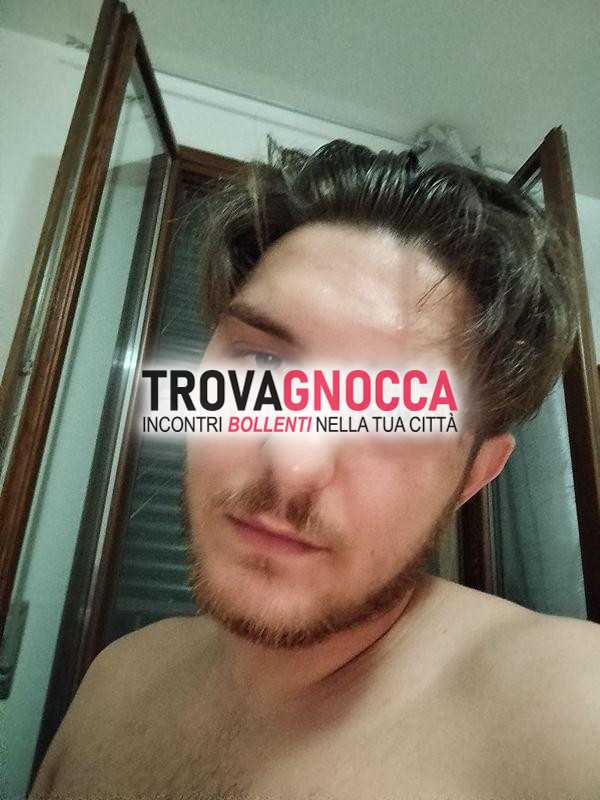cerco ragazza intraprendere un'amicizia intima o avventure seducenti.