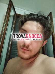 cerco ragazza intraprendere un'amicizia intima o avventure seducenti.