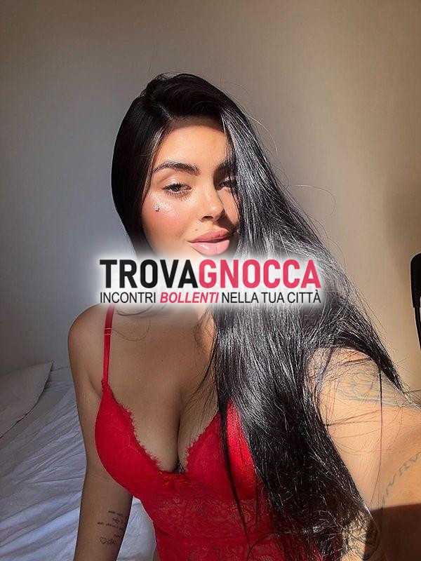 sofia vargas – brasiliana diversa tatuaggi e aperta tutte esperienze senza limiti
