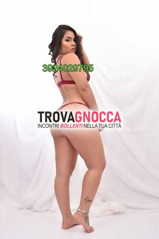 non ricevo solo ma raggiungo michell rivera. È sua prima volta italia verace porca 💚brava pompinara È piÙ. porca e trasgressiva tutte 😉